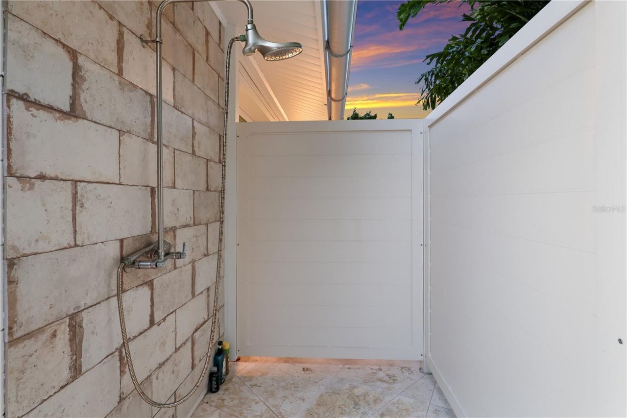 6561 Bayou Hammock Road, Longboat Key, FL 34228 Photo
