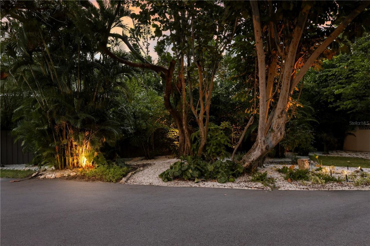 6561 Bayou Hammock Road, Longboat Key, FL 34228 Photo