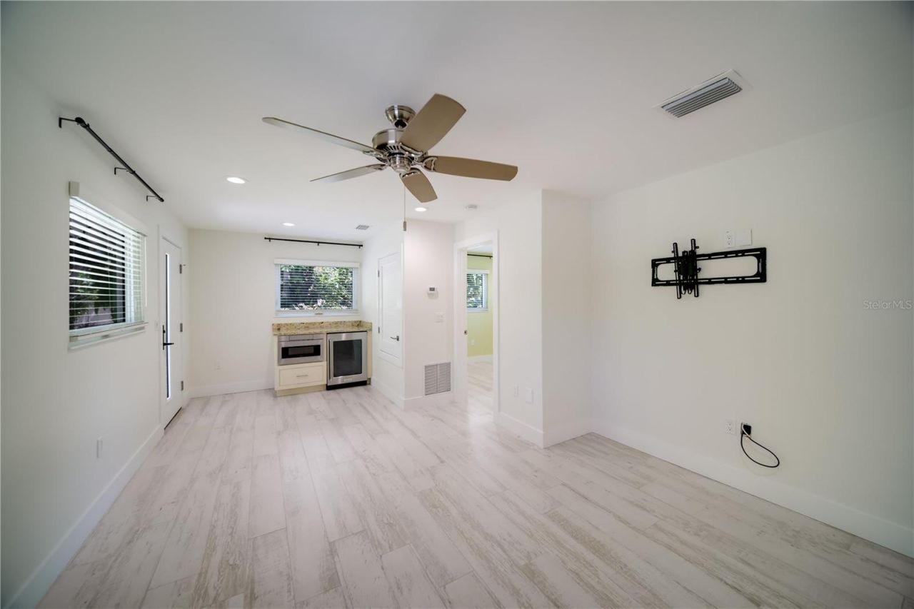 6561 Bayou Hammock Road, Longboat Key, FL 34228 Photo