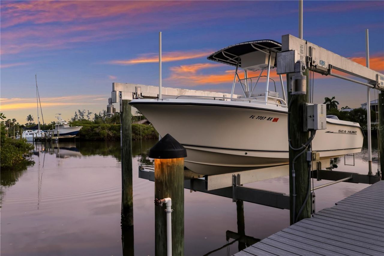 6561 Bayou Hammock Road, Longboat Key, FL 34228 Photo