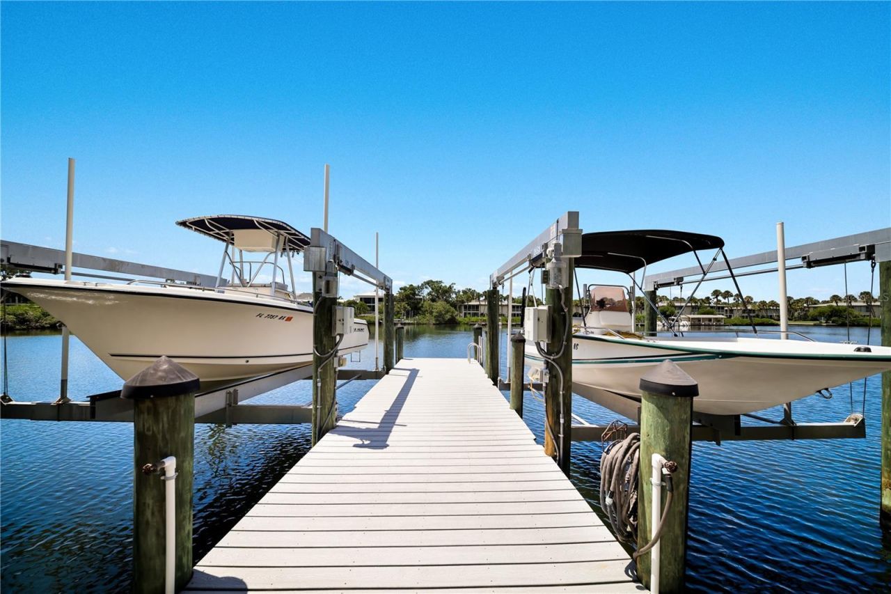 6561 Bayou Hammock Road, Longboat Key, FL 34228 Photo