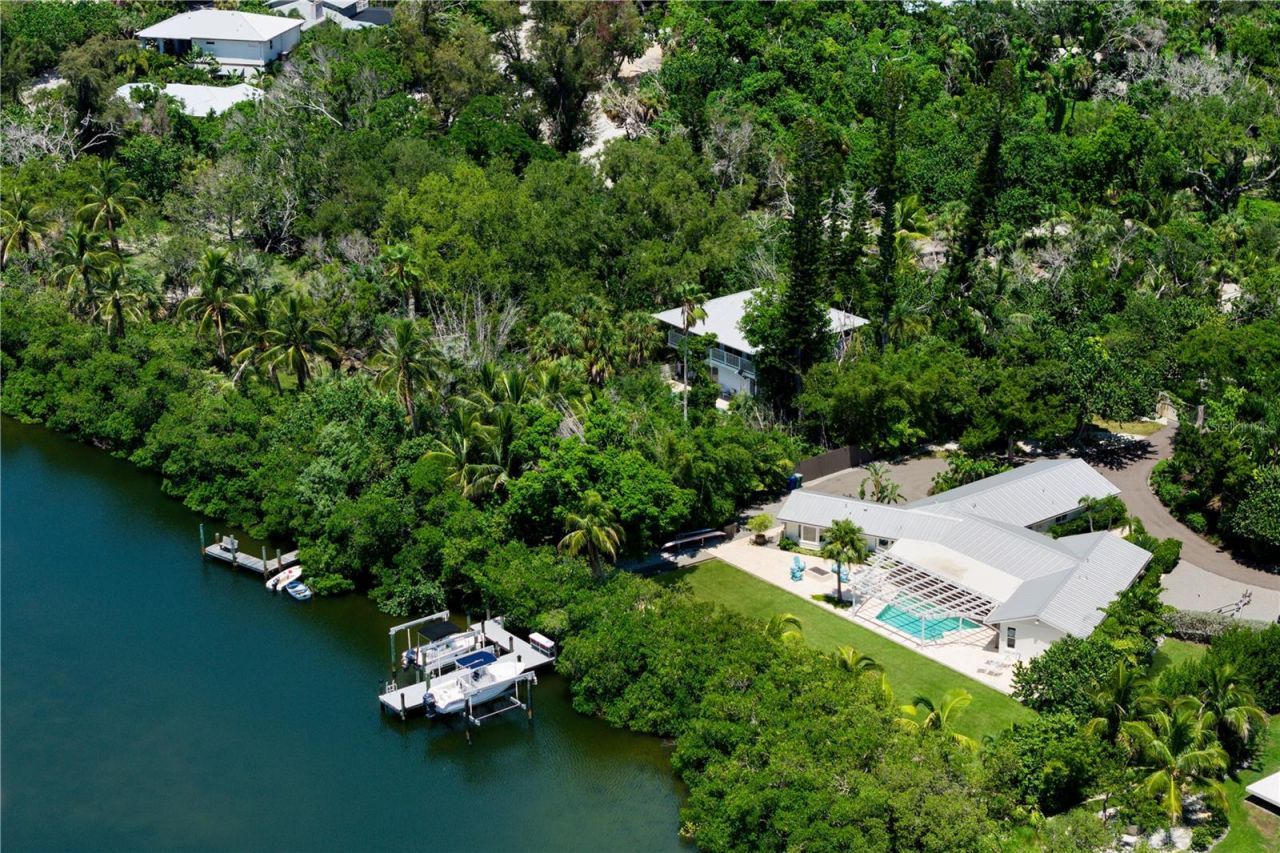 6561 Bayou Hammock Road, Longboat Key, FL 34228 Photo