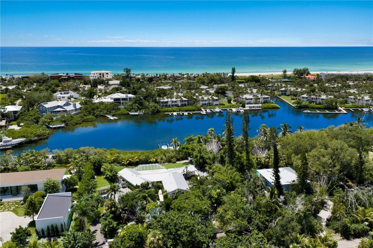 6561 Bayou Hammock Road, Longboat Key, FL 34228 Photo