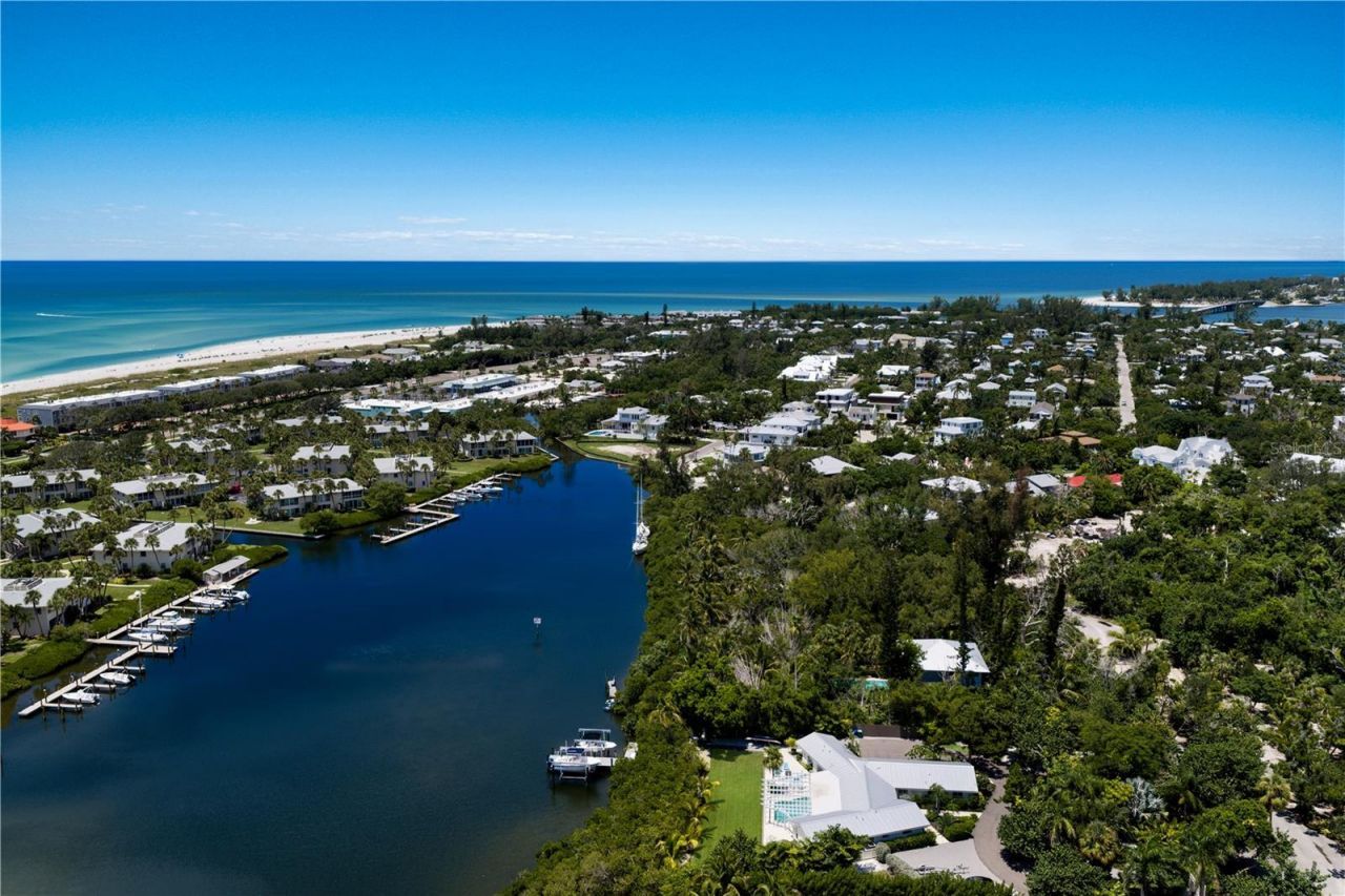 6561 Bayou Hammock Road, Longboat Key, FL 34228 Photo