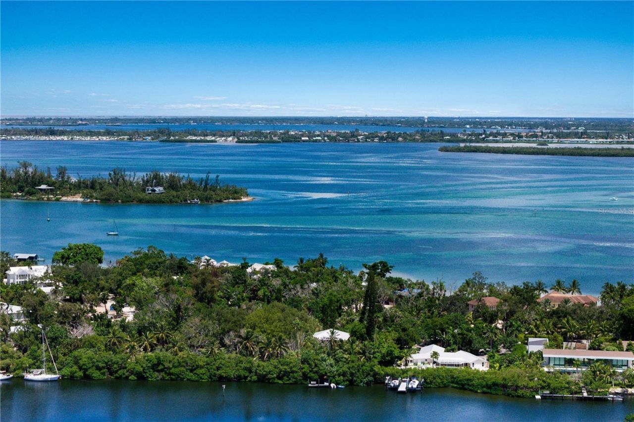 6561 Bayou Hammock Road, Longboat Key, FL 34228 Photo