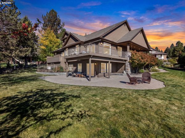 1154 NW Redfield Circle, Bend, OR 97703