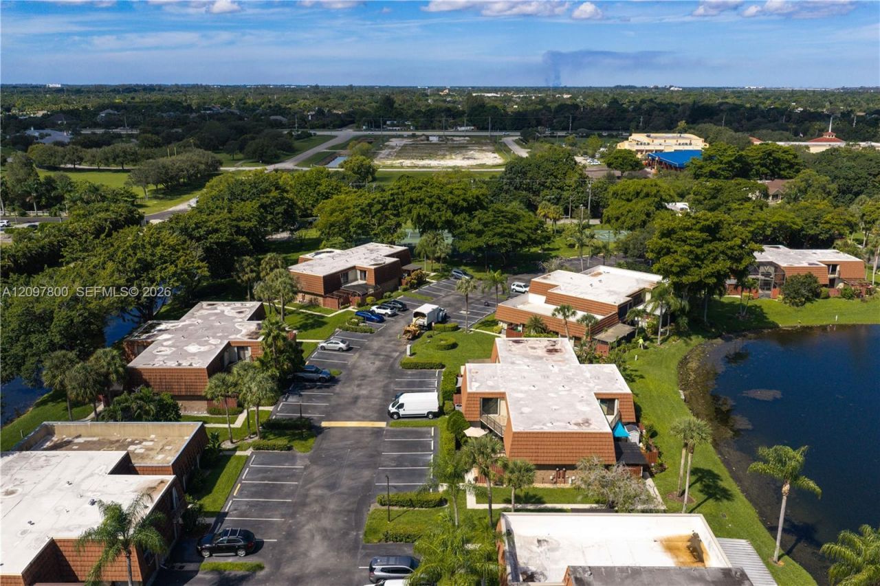 11915 SW 13th Ct , Unit 11915, Davie, FL 33325 Photo