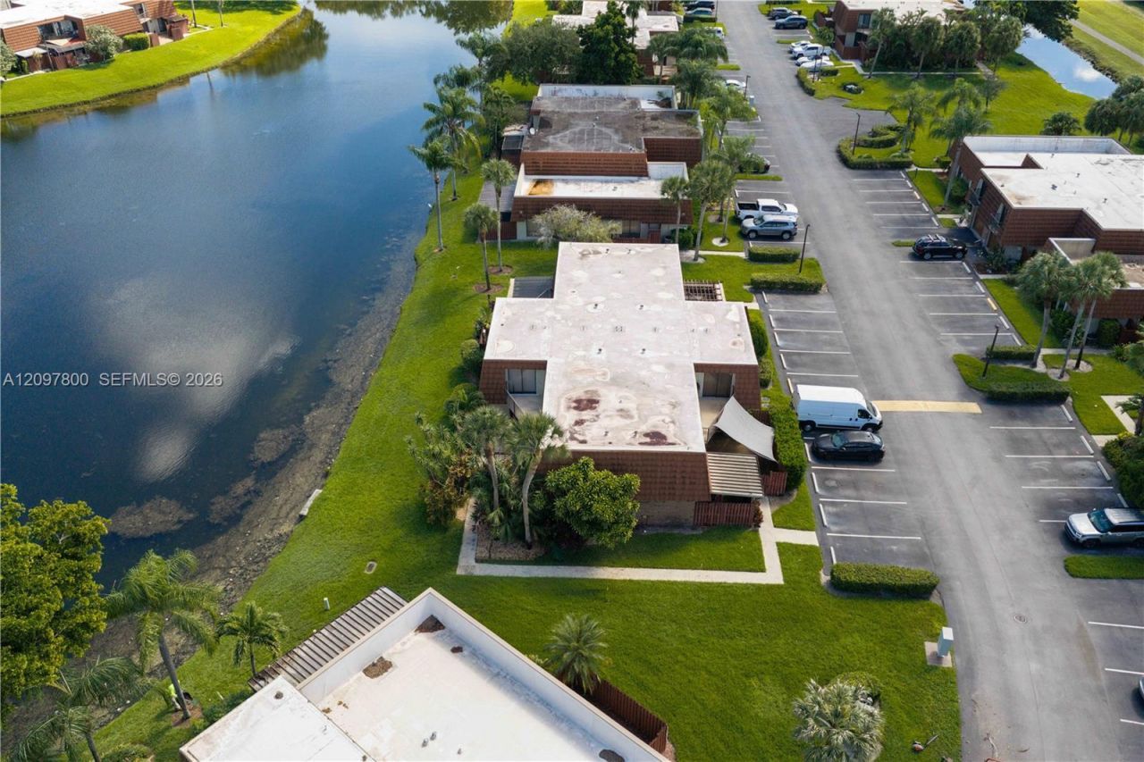 11915 SW 13th Ct , Unit 11915, Davie, FL 33325 Photo