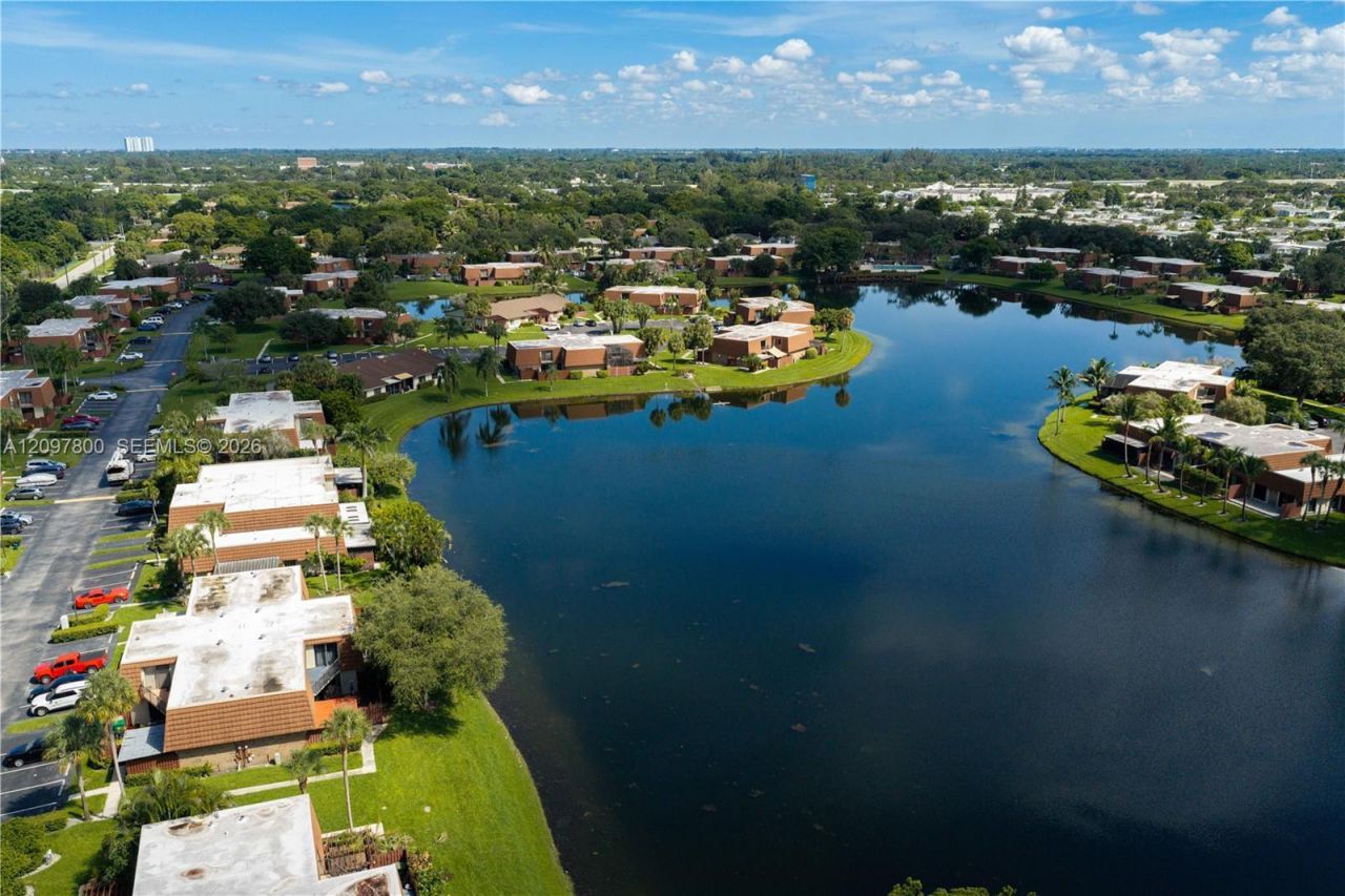 11915 SW 13th Ct , Unit 11915, Davie, FL 33325 Photo