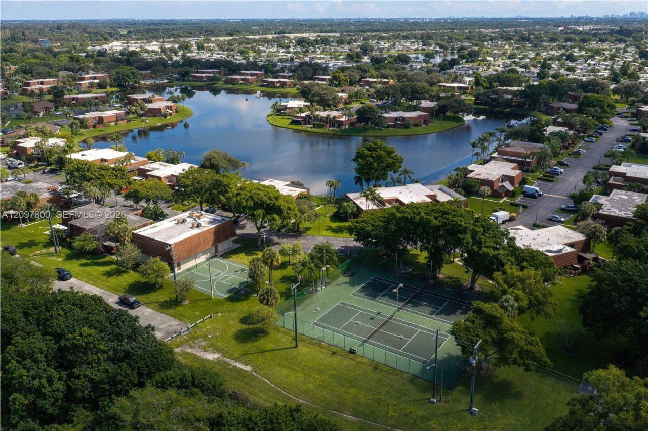 11915 SW 13th Ct , Unit 11915, Davie, FL 33325 Photo