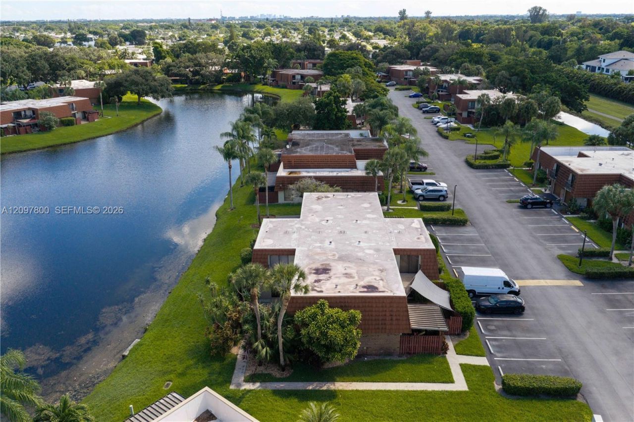 11915 SW 13th Ct , Unit 11915, Davie, FL 33325 Photo