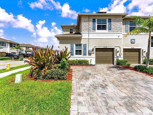 763 SE 18th St , Homestead, FL 33034