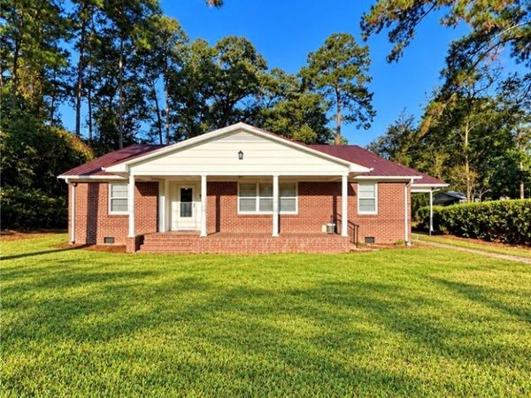 1104 S Main Street, Fairmont, NC 28340