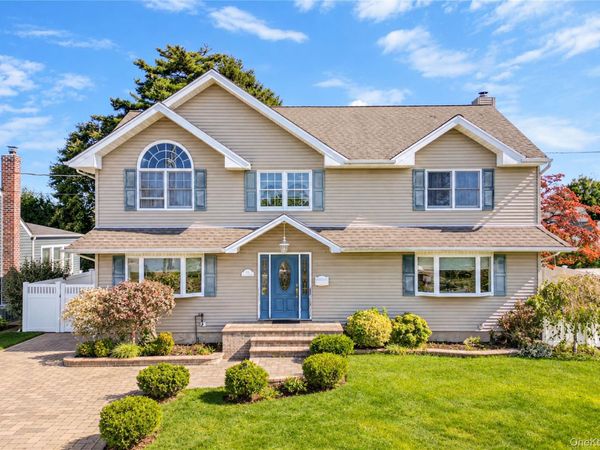 122 Dorothy Drive, East Meadow, NY 11554
