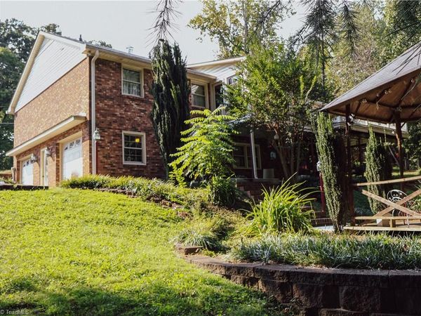 5620 Clinedale Court, Pfafftown, NC 27040