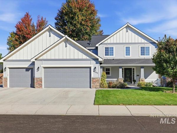 2082 E Glasgow St, Meridian, ID 83646