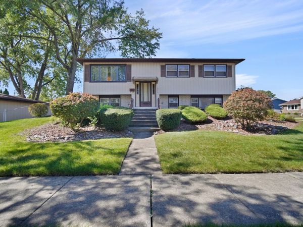 16010 Olcott Avenue, Tinley Park, IL 60477