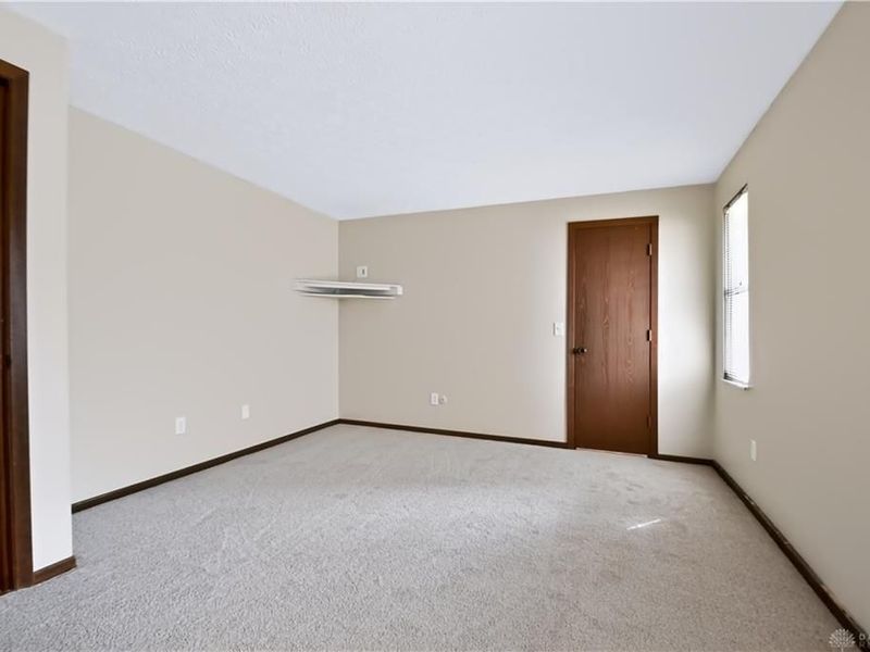 6349 Jason Lane, Centerville, OH 45459 Photo 8