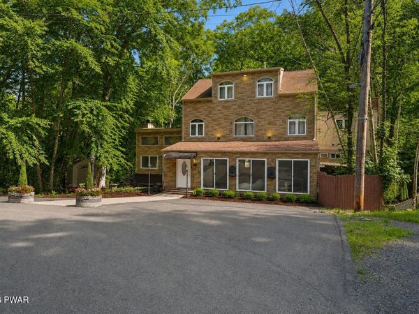 3130 Delaware Circle , Bushkill, PA 18324