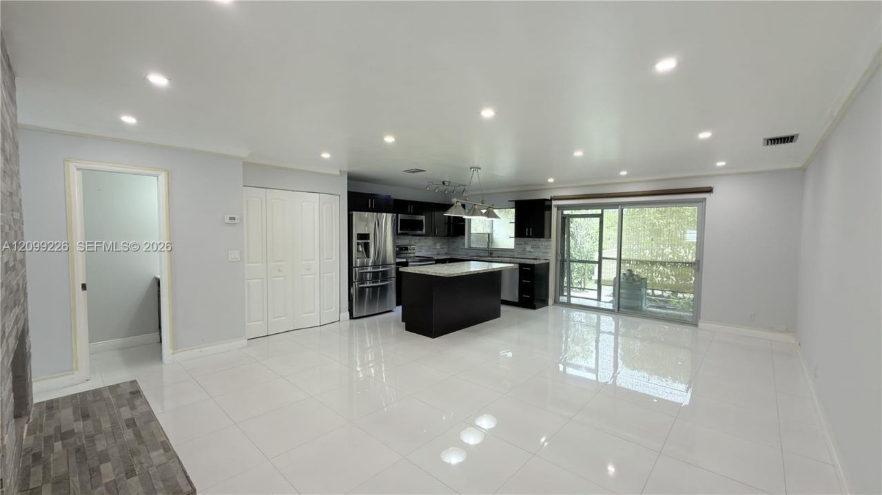 4299 Coral Springs Dr , Unit 3A, Coral Springs, FL 33065 Photo