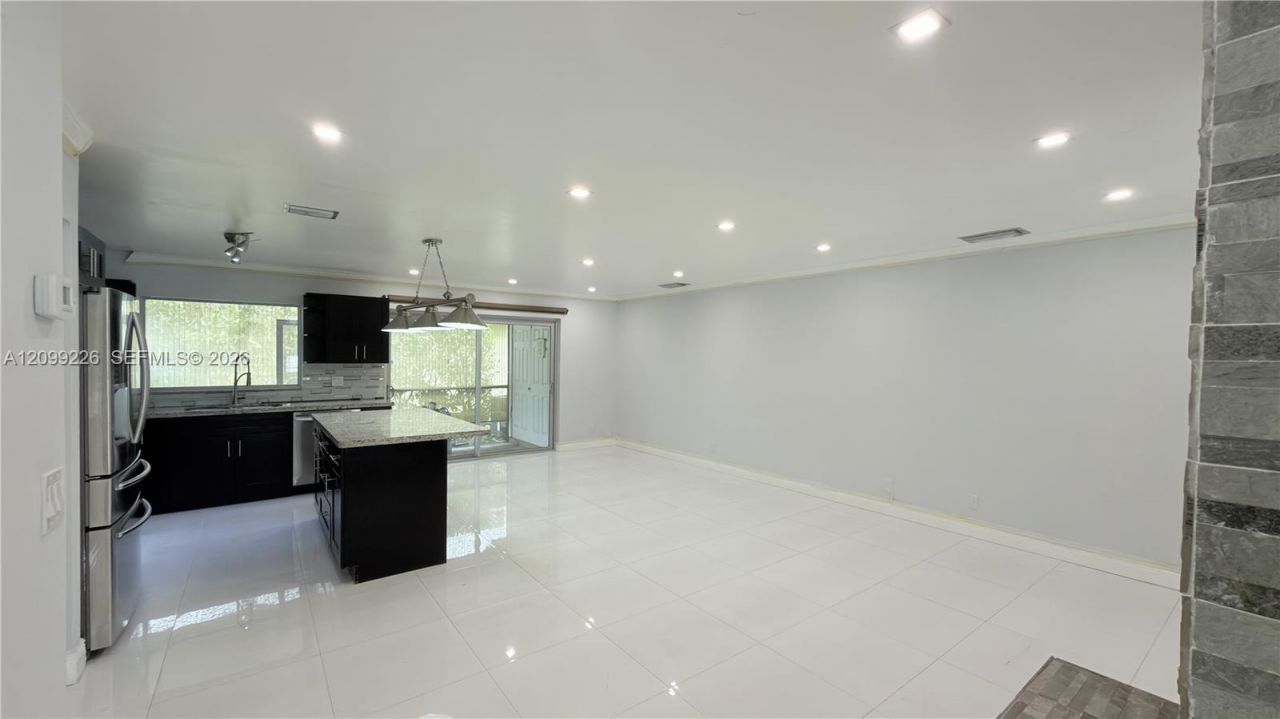 4299 Coral Springs Dr , Unit 3A, Coral Springs, FL 33065 Photo