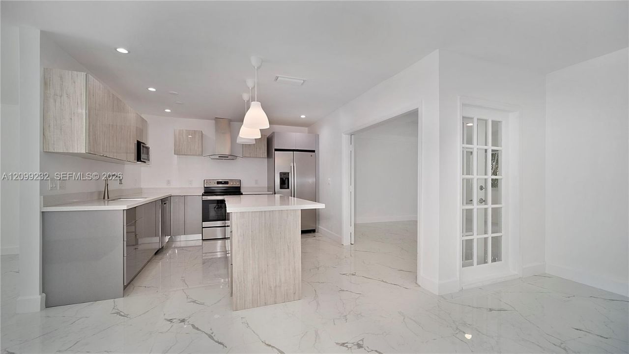 11690 SW 81st Rd , Unit 11690, Pinecrest, FL 33156 Photo