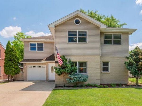 641 8th Avenue , La Grange, IL 60525