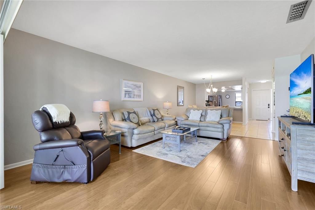 960 Palm View Dr , Unit 209, Naples, FL 34110 Photo