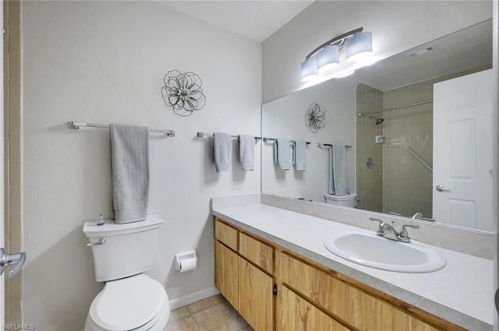 960 Palm View Dr , Unit 209, Naples, FL 34110 Photo