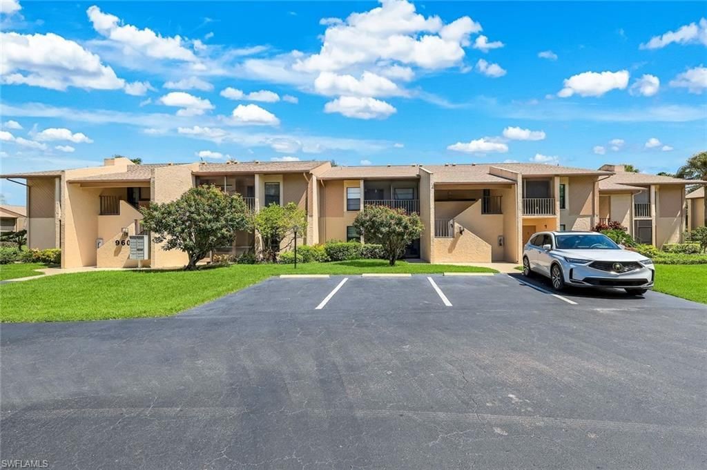 960 Palm View Dr , Unit 209, Naples, FL 34110 Photo