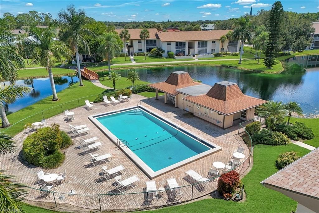 960 Palm View Dr , Unit 209, Naples, FL 34110 Photo