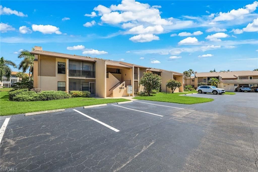 960 Palm View Dr , Unit 209, Naples, FL 34110 Photo