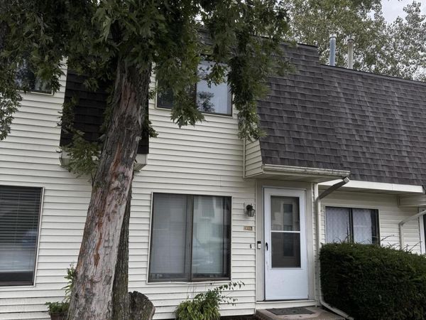 448 E 60th Place , Merrillville, IN 46410