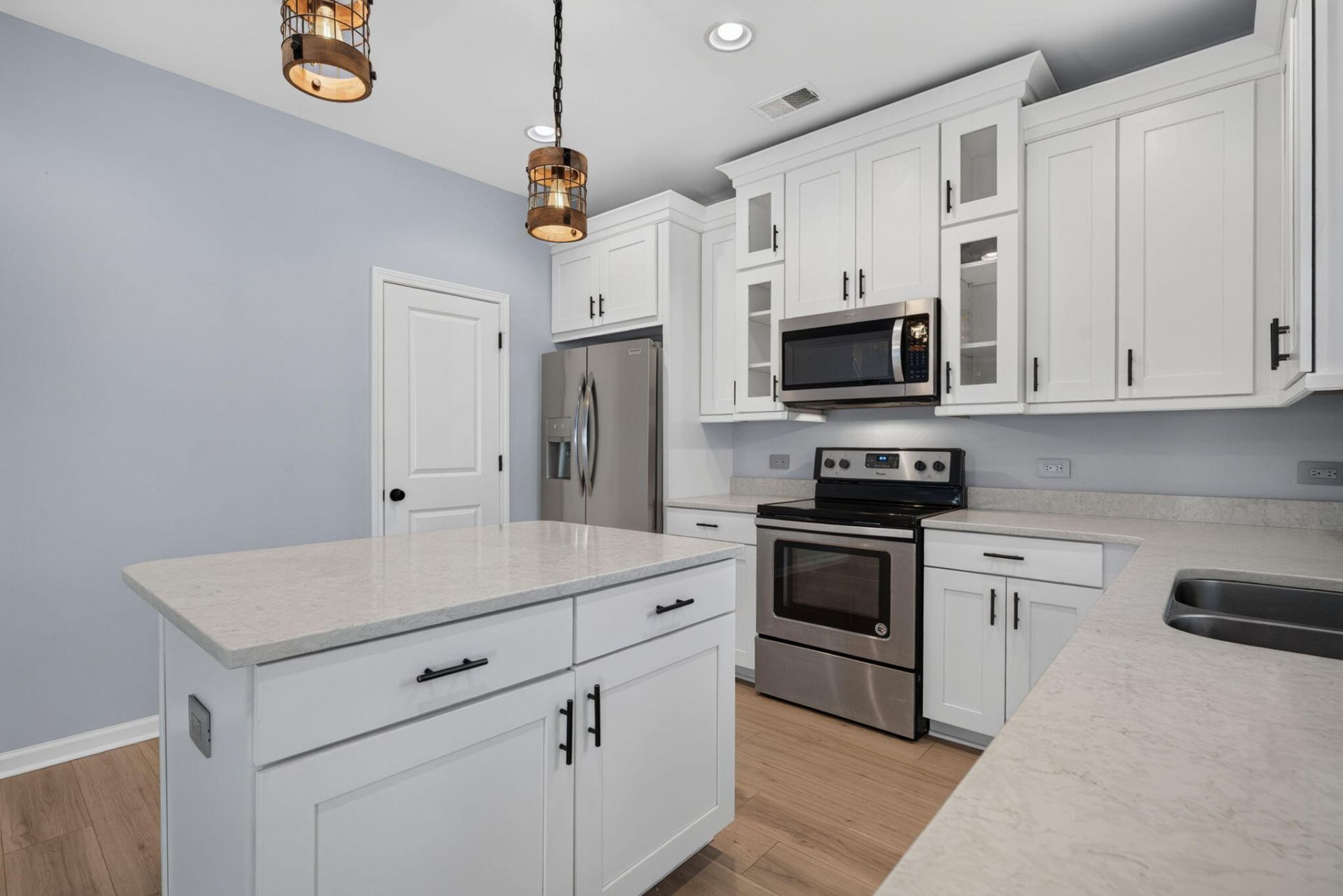 517 Grey Owl Way Photo 12