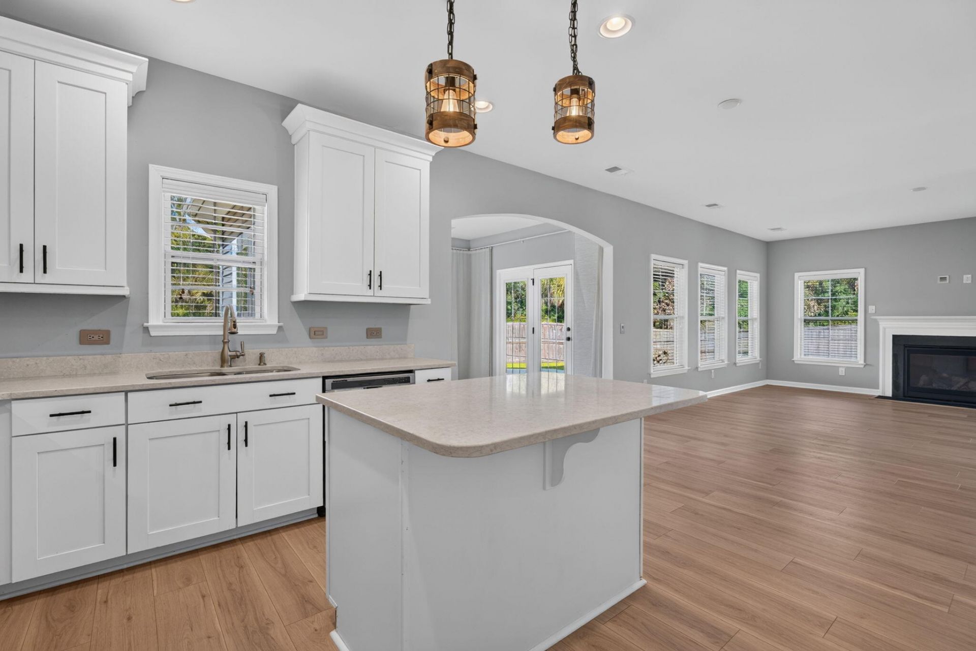 517 Grey Owl Way Photo 13