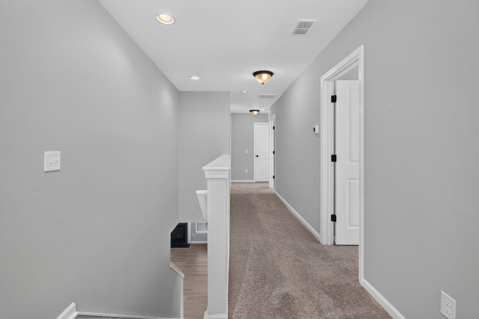 517 Grey Owl Way Photo 18