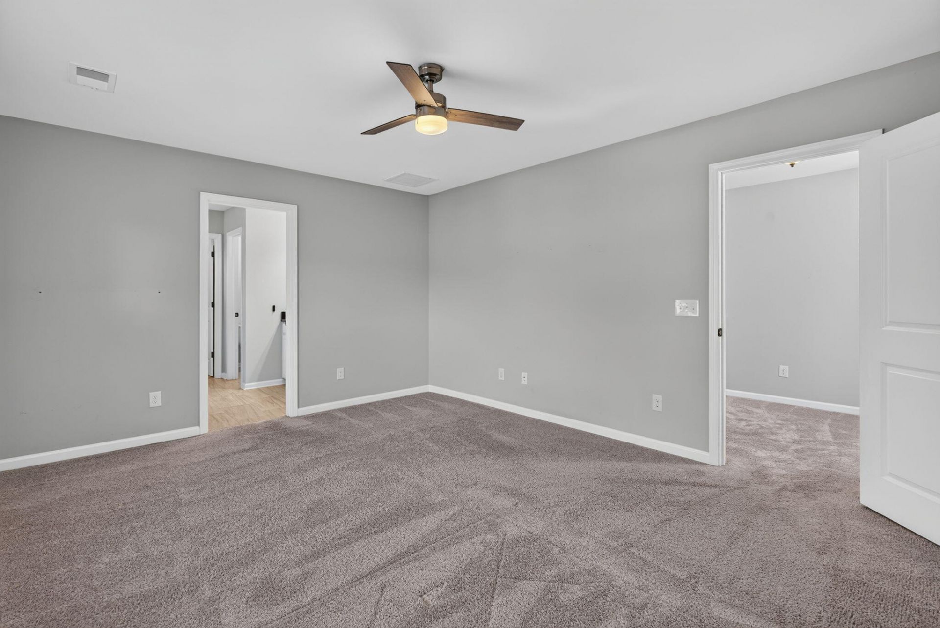 517 Grey Owl Way Photo 20