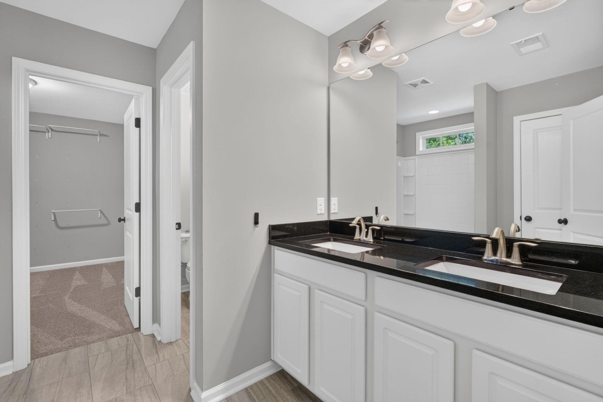 517 Grey Owl Way Photo 23