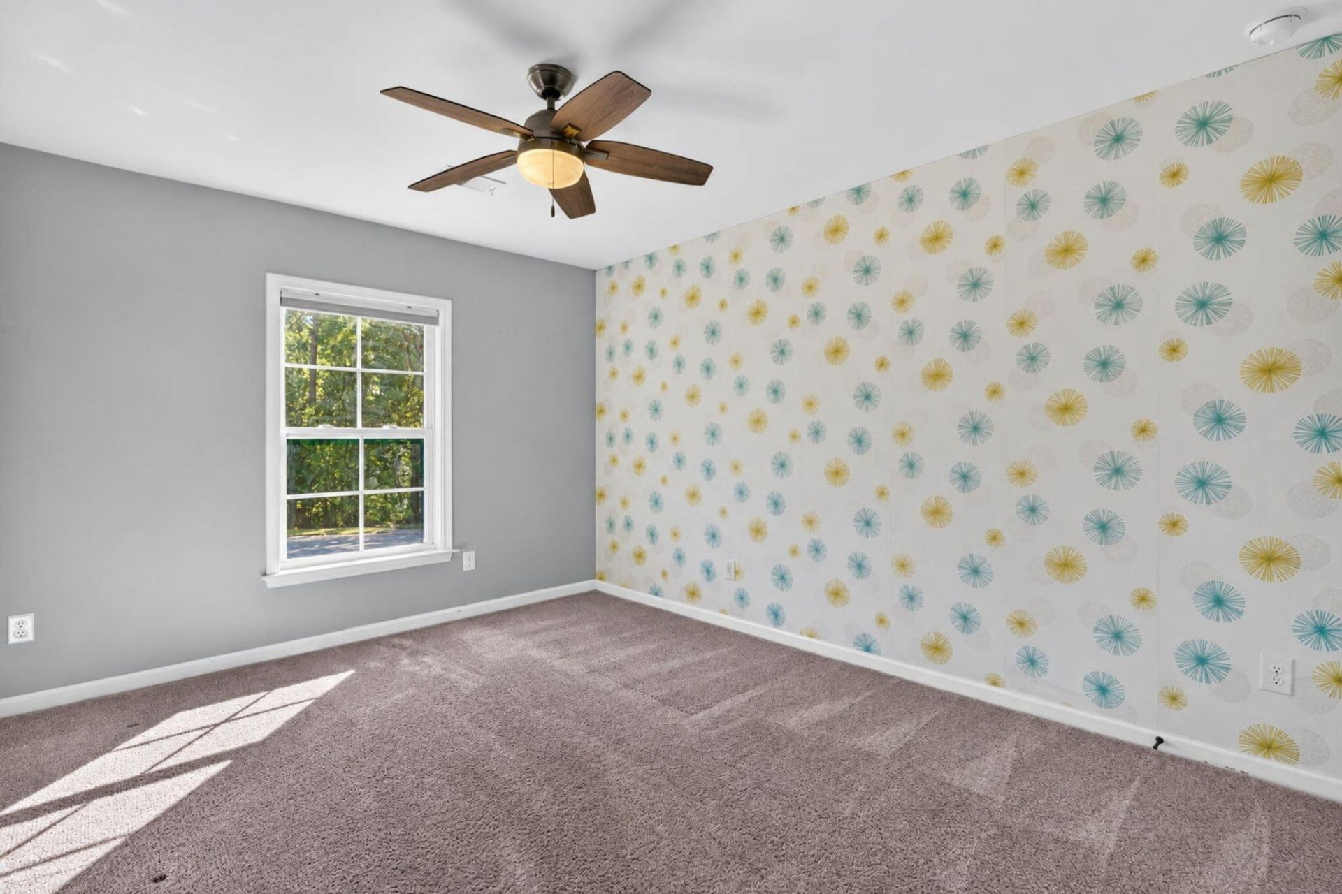517 Grey Owl Way Photo 26