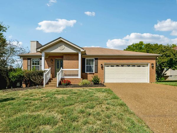 204 Nathan Dr , Goodlettsville, TN 37072