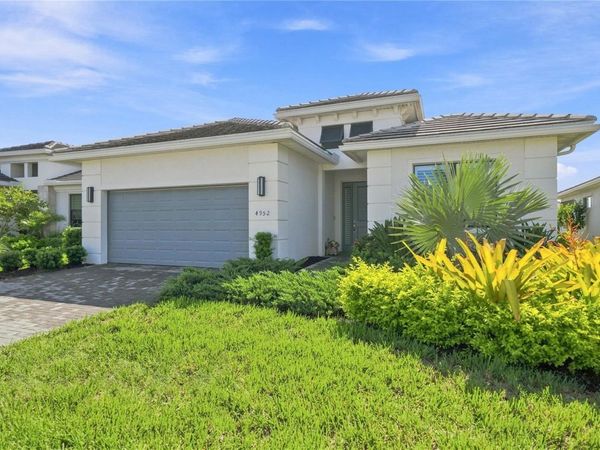 4952 FAIRHOPE CIRCLE , LAKEWOOD RANCH, FL 34211