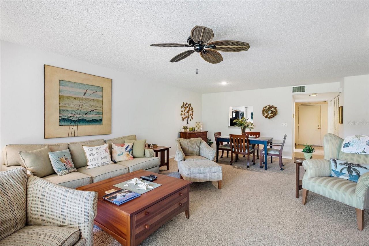 211 Pineneedle Drive, Unit 211, Bradenton, FL 34210 Photo