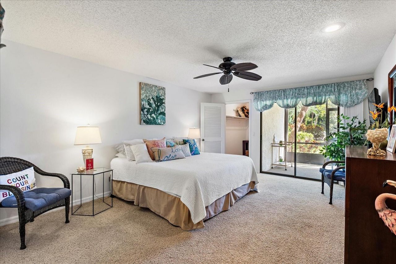 211 Pineneedle Drive, Unit 211, Bradenton, FL 34210 Photo