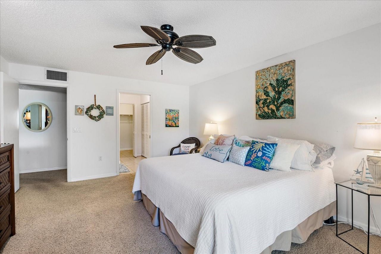 211 Pineneedle Drive, Unit 211, Bradenton, FL 34210 Photo