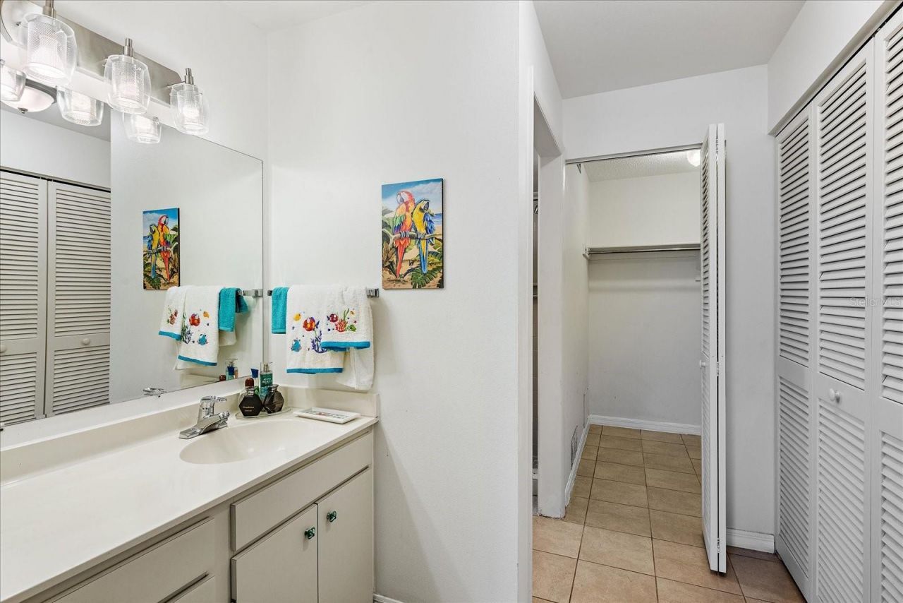 211 Pineneedle Drive, Unit 211, Bradenton, FL 34210 Photo