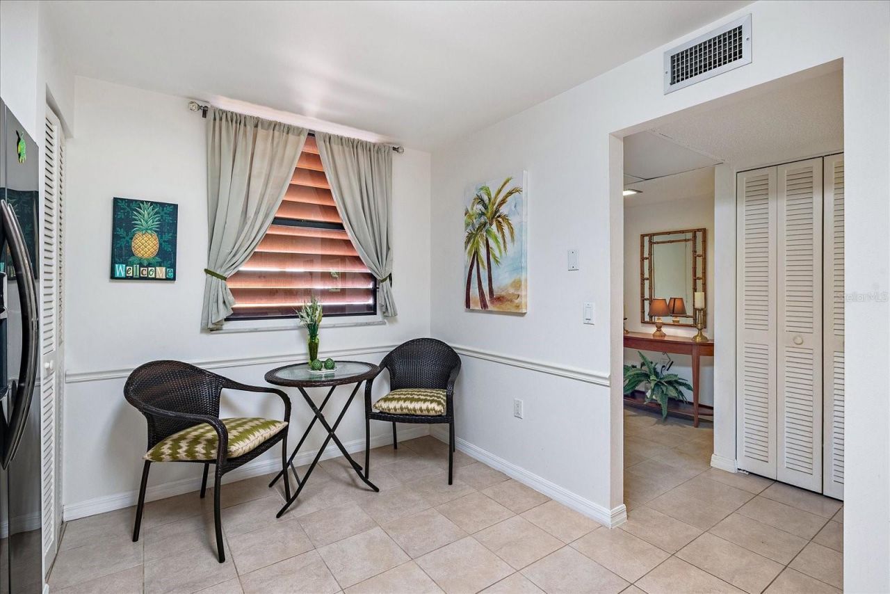 211 Pineneedle Drive, Unit 211, Bradenton, FL 34210 Photo