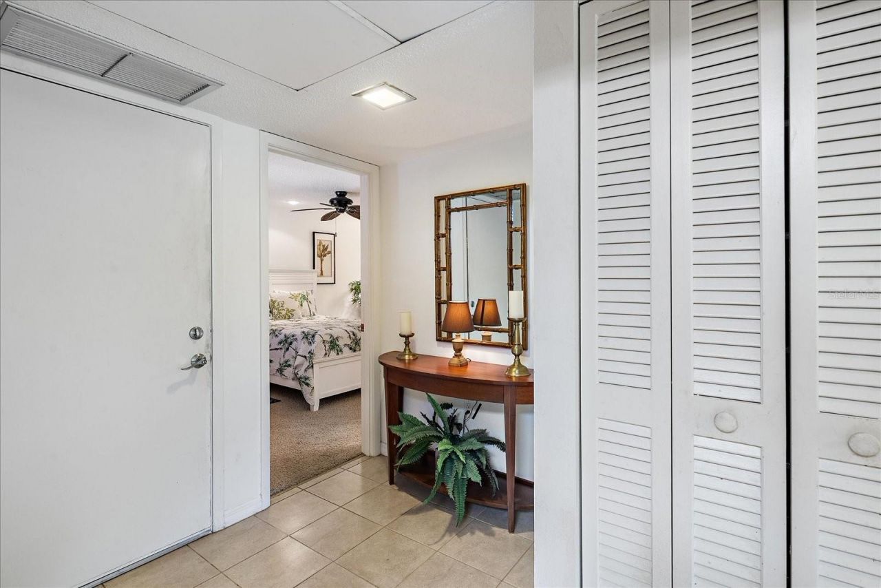 211 Pineneedle Drive, Unit 211, Bradenton, FL 34210 Photo
