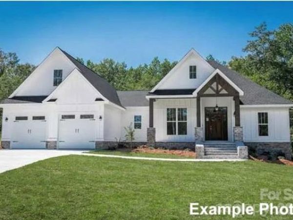 192 Sams Way, Statesville, NC 28625