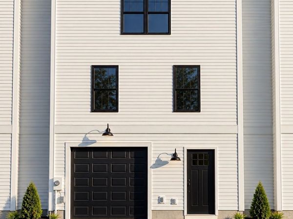 142 Cranberry Hwy, Rochester, MA 02770