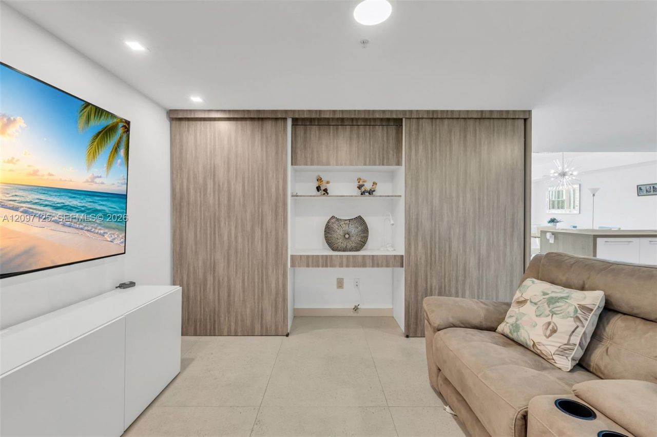 400 Sunny Isles Blvd, Unit 916, Sunny Isles Beach, FL 33160 Photo